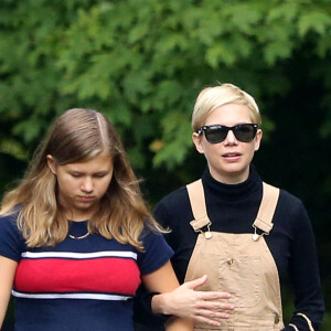 Michelle Williams et sa fille Matilda dans la campagne New Yorkaise le 22 septembre 2018.