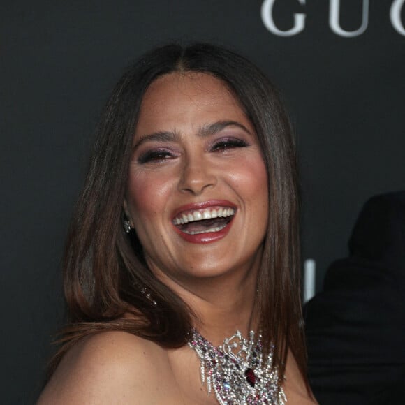 Salma Hayek - People au 10ème "Annual Art+Film Gala" organisé par Gucci à la "LACMA Art Gallery" à Los Angeles, le 6 novembre 2021.