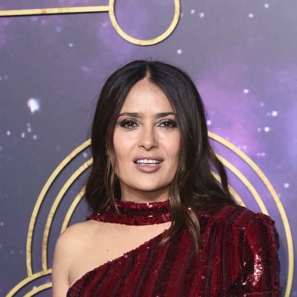 Salma Hayek au photocall de la première du film Les Eternels (Eternals) au cinéma BFI Imax de Londres le 27 octobre 2021. © Future-Image via ZUMA Press / Bestimage