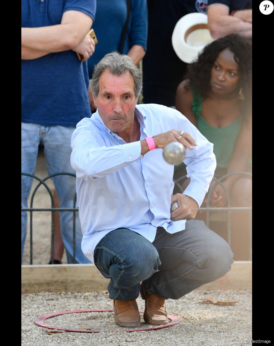 Jean-Jacques Bourdin lors du tournoi de pétanque des Toques Blanches Internationales au Jardin du Luxembourg à Paris, le 10 septembre 2018. © Bestimage