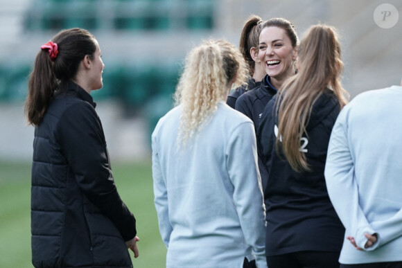 Kate Middleton, nouvelle marraine royale de la Rugby Football Union, lors d'une visite au Twickenham Stadium de Londres, le 2 février 2022.