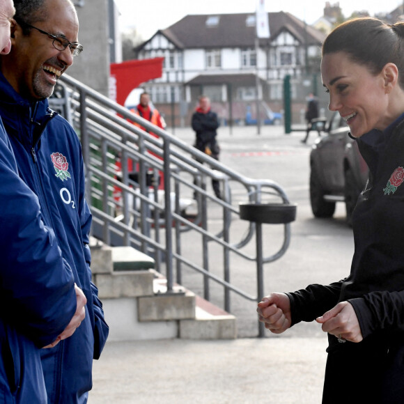 Kate Middleton, nouvelle marraine royale de la Rugby Football Union, lors d'une visite au Twickenham Stadium de Londres, le 2 février 2022.