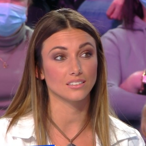 Delphine Wespiser très vague sur ses projets avec son chéri Roger