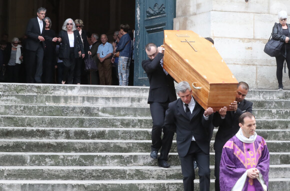 Sortie des obsèques de Pierre Bellemare à l'église Saint-Roch de Paris, France, le 31 mai 2018.