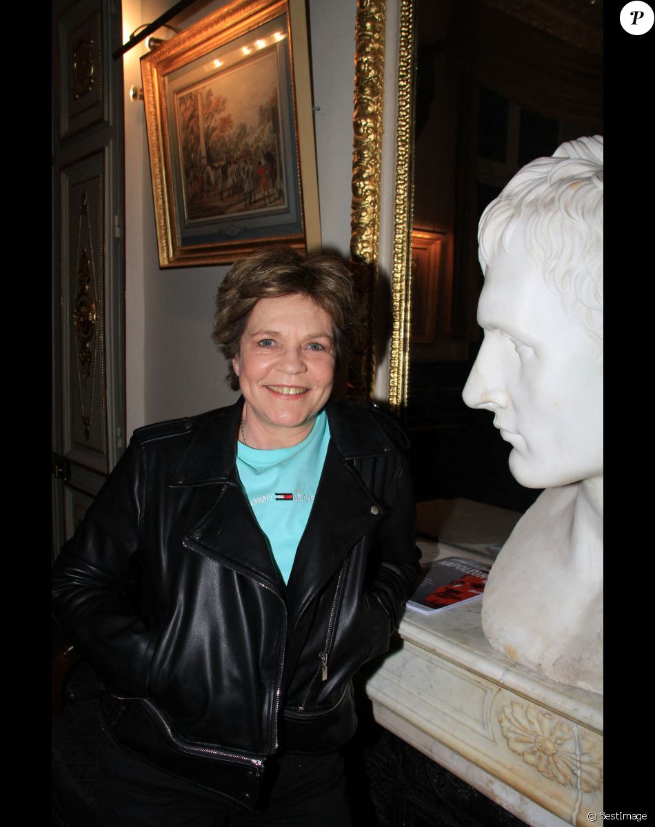 Sabine Paturel - People lors d'une soirée cocktail chez Pierre-Jean de Chalençon au Palais Vivienne à Paris. Le 2 février 2022