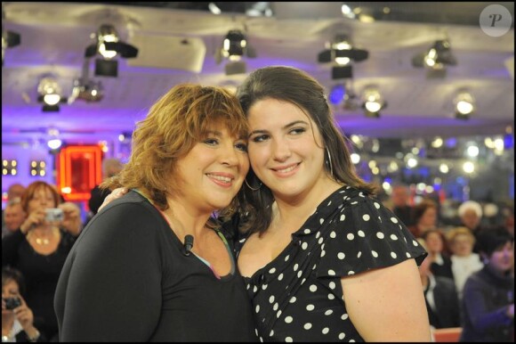 Michèle Bernier et sa fille Charlotte à l'émission "Vivement Dimanche" tournée le 6.01.10 (diffusée le 10.01.10)