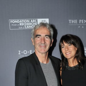 Raymond Domenech et son ex compagne Estelle Denis - Dîner de gala au profit de la Fondation ARC pour la recherche contre le cancer du sein à l'hôtel Peninsula à Paris le 1er octobre 2015.
