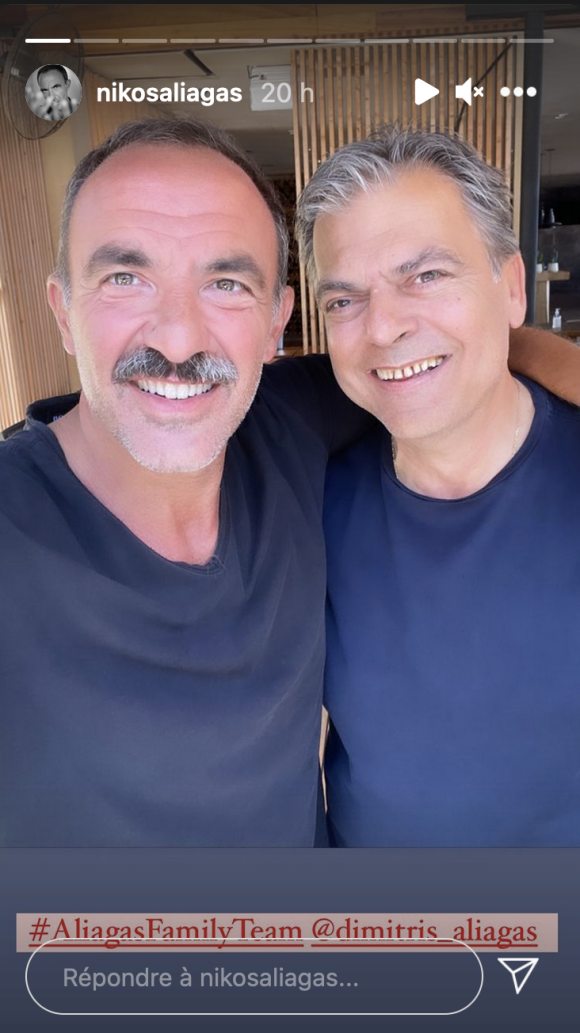 Nikos Aliagas dévoile son nouveau look en vacances - Instagram