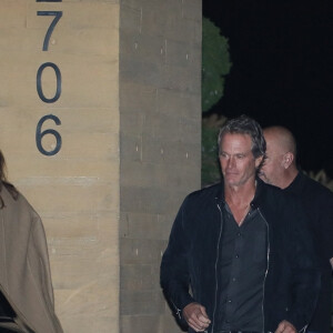 Exclusif - George Clooney, sa femme Amal, Cindy Crawford et son mari Rande Gerber sont allés dîner au Nobu à Malibu, Los Angeles, Californie, Etats-Un is, le 18 janvier 2022. 