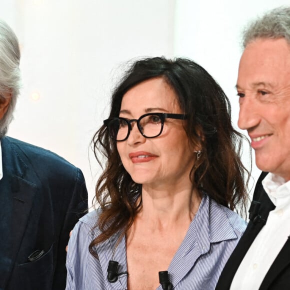 Pierre Arditi, Evelyne Bouix et Michel Drucker - Enregistrement de l'émission "Vivement Dimanche prochain" © Guillaume Gaffiot / Bestimage 