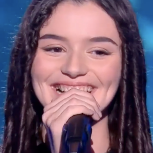 Nour (ex Kids de The Voice en 2019) rejoint l'équipe de Florent Pagny dans "The Voice 11" - Émission du 12 février 2022, TF1