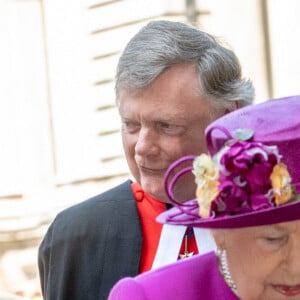 Le prince Charles arrive à l'abbaye de Westminster avec sa mère la reine Elisabeth II D'Angleterre pour inaugurer une exposition le 8 juin 2018. 