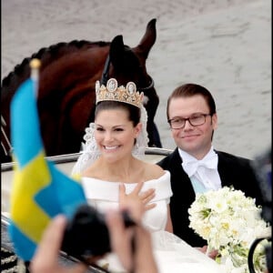La princesse Victoria de Suède le jour de son mariage avec Daniel Westling, en 2010.