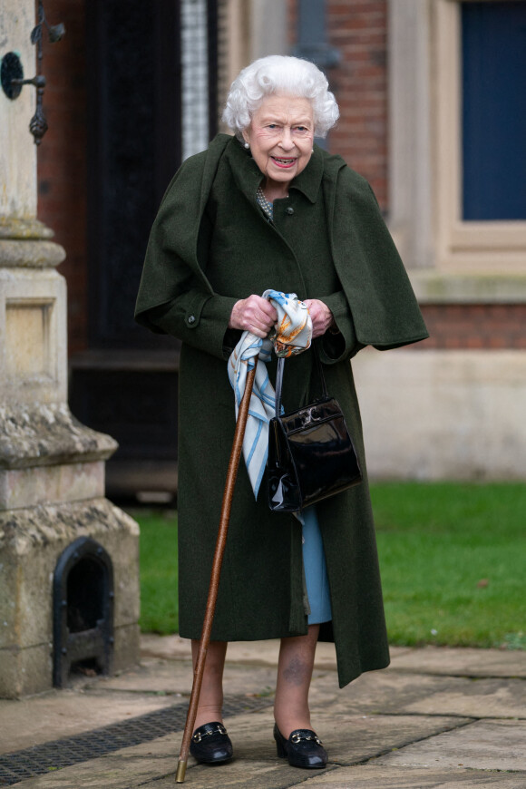 La reine Elisabeth II quitte Sandringham House, qui est la résidence de la reine à Norfolk, après une réception avec des représentants de groupes communautaires locaux pour célébrer le début du Jubilé de platine.Le 5 février 2022.