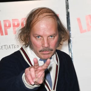 Philippe Katerine - Première du film "La Pièce Rapportée" au cinéma UGC Ciné Cité Les Halles à Paris, le 30 novembre 2021. © Guirec Coadic/Bestimage