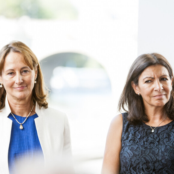 Anne Hidalgo, Maire de Paris et Ségolène Royal, Ministre de l'Environnement, de l'Energie et de la Mer ont inauguré l'exposition "Cap sur la COP22". Paris le 14 septembre 2016.