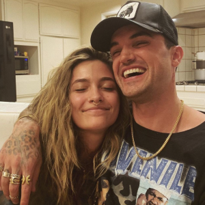 Paris Jackson et son (petit ?) ami Michael Bradley. Août 2020.