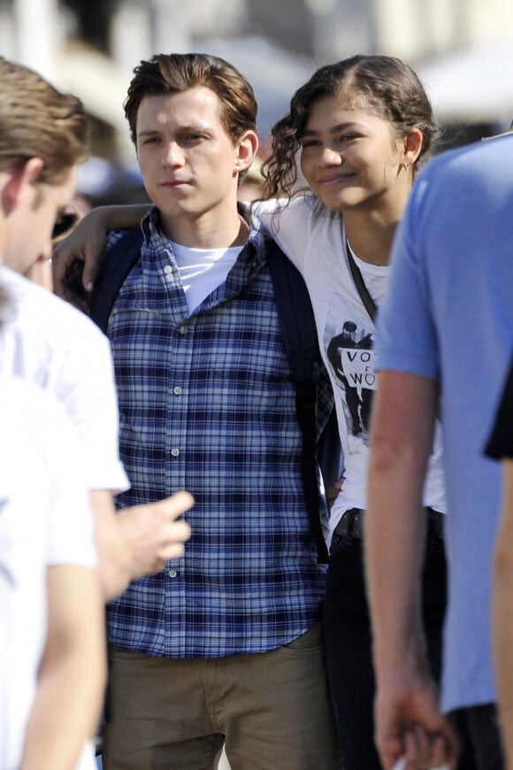 Tom Holland et Zendaya sur le tournage de Spider-Man: Far From Home à Venice en Italie.