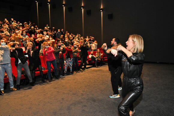 Exclusif - Michèle Laroque et le danseur Sofiane Chalal, vice-champion du monde de hip-hop, assistent à l'avant-première du film "Alors on Danse", au cinéma Pathé Gare du Sud. Nice, le 19 février 2022. © Bruno Bebert / Bestimage