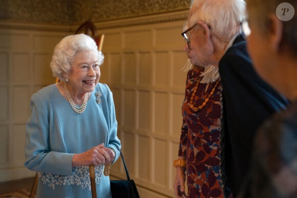 La reine Elisabeth II quitte Sandringham House, qui est la résidence de la reine à Norfolk, après une réception avec des représentants de groupes communautaires locaux pour célébrer le début du Jubilé de platine. Le 5 février 2022.