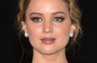 Jennifer Lawrence enceinte : elle raconte ses premiers rendez-vous (un peu risqués) avec son mari