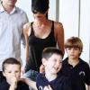 Victoria Beckham et ses adorables bambins à Los Angeles le 11 janvier 2010