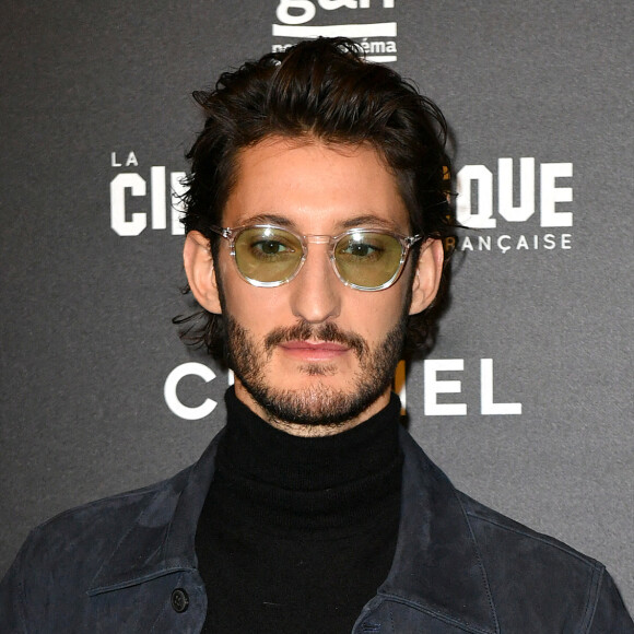 Pierre Niney - Avant première du film "Amants" lors de la soirée d'ouverture de la rétrospective Nicole Garcia à la cinémathèque française à Paris le 15 novembre 2021. © Veeren/Bestimage
