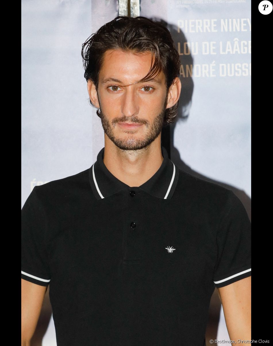 Pierre Niney - Avant-première du film "Boîte noire" à l'UGC Ciné Cité les Halles à Paris, France, le 06 septembre 2021. © Christophe Clovis / Bestimage