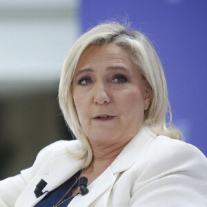 La candidate du Rassemblement National (RN) à l'élection présidentielle 2022, Marine Le Pen lors de la REF Présidentille du Mouvement des entreprises de France (MEDEF) à la Station F à Paris, France, le 21 février 2022. © Denis Guignebourg/Bestimage 