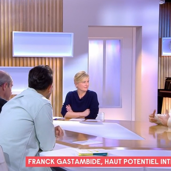 Franck Gastambide évoque le Haut Potentiel Intellectuel par lequel il est touché sur le plateau de C à Vous.