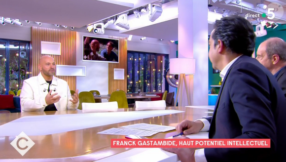 Franck Gastambide évoque le Haut Potentiel Intellectuel par lequel il est touché sur le plateau de C à Vous.