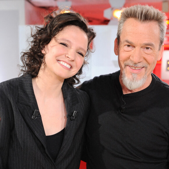 Exclusif - Anne Sila et Florent Pagny - Enregistrement de l'émission "Vivement Dimanche" présentée par M.Drucker et diffusée le 31 octobre sur France 2. Le 27 octobre 2021 © Guillaume Gaffiot / Bestimage