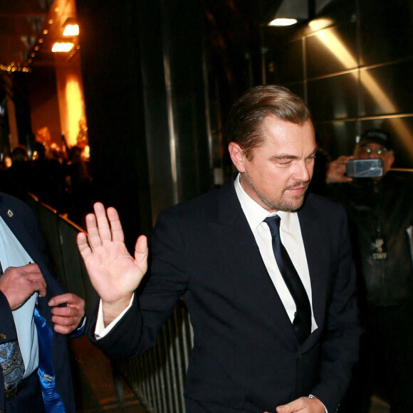 Leonardo DiCaprio arrive à la première de "Don't Look Up" à New York, le 5 décembre 2021.