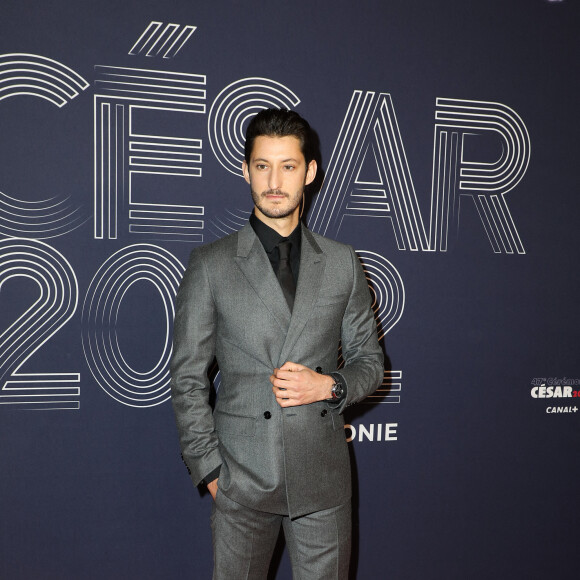 Pierre Niney (habillé en Dior Homme et montre Montblanc) - Photocall de la 47ème édition de la cérémonie des César à l'Olympia à Paris, le 25 février 2022. © Borde-Jacovides/Bestimage