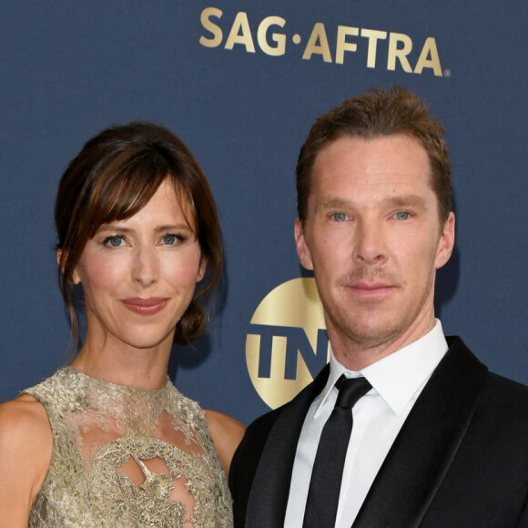 Sophie Hunter et son mari Benedict Cumberbatch lors du photocall de la 28ème édition des Screen Actors Guild Awards, ("SAG Awards"), au Barker Hangar à Santa Monica, Los Angeles, Californie, Etats-Unis, le 27 février 2022.