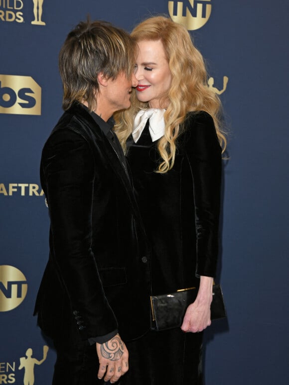 Keith Urban et sa femme Nicole Kidman lors du photocall de la 28ème édition des Screen Actors Guild Awards, ("SAG Awards"), au Barker Hangar à Santa Monica, Los Angeles, Californie, Etats-Unis, le 27 février 2022.