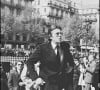 Alain Delon aux obsèques de Dalida en 1987 à Paris