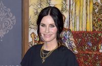 Courteney Cox terrorisée par un fantôme, elle vend sa maison !