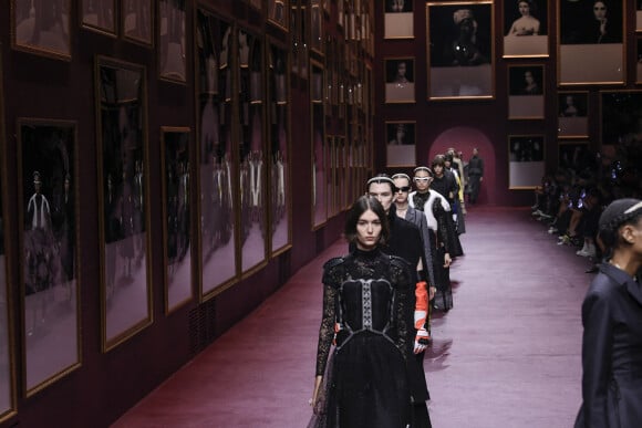 Défilé Dior, collection prêt-à-porter automne-hiver 2022/2023 lors de la Fashion Week de Paris, France, le 1er mars 2022.