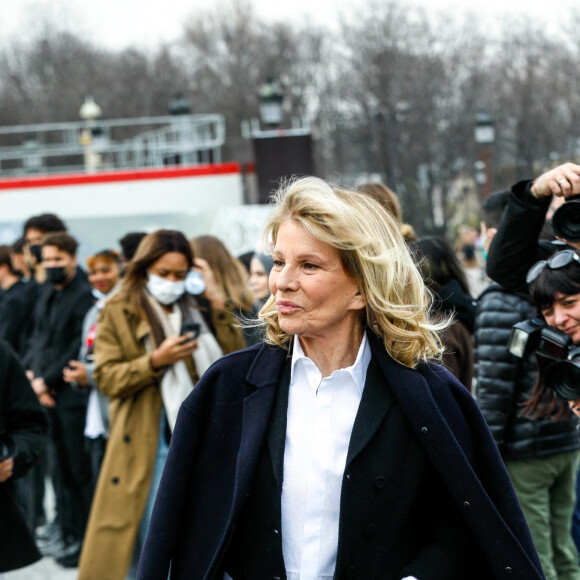 Nicole Garcia (de la série Lupin) arrive au défilé Dior (collection prêt-à-porter automne-hiver 2022/2023) lors de la Fashion Week de Paris. Le 1er mars 2022. © Veeren-Clovis/Bestimage