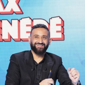 Exclusif - Cyril Hanouna - Pendant l'émission TPMP (Touche Pas à Mon Poste) présentée en direct par C.Hanouna le 04/01/22 en direct sur C8 - Paris le 04/01/22 © Jack Tribeca / Bestimage