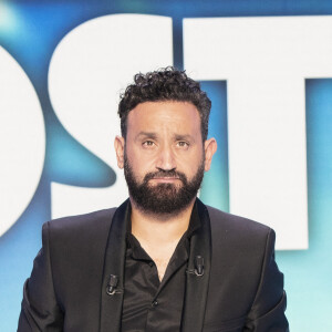 Exclusif - Cyril Hanouna lors de l'émission Touche pas à mon poste (TPMP) diffusée en direct sur C8 le 2 novembre 2021. © Jack Tribeca / Bestimage 