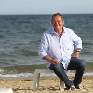 Exclusif - Rencontre avec Jean-Pierre Pernaut à Hyères, à l'occasion de la tournée de "Danse avec les stars" sur la plage des Salins. Le 19 juillet 2014 