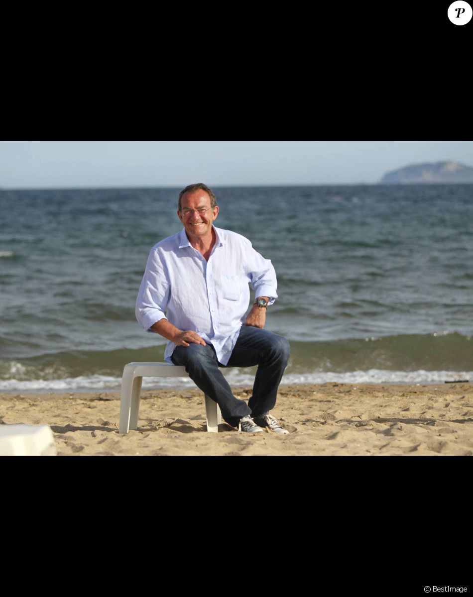 Exclusif - Rencontre avec Jean-Pierre Pernaut à Hyères, à l'occasion de la tournée de "Danse avec les stars" sur la plage des Salins. Le 19 juillet 2014