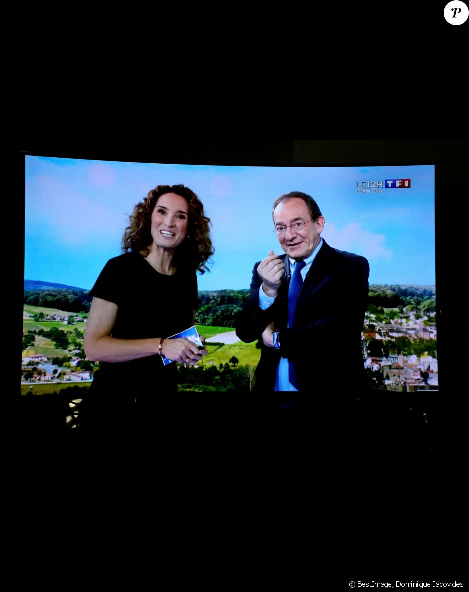Marie-Sophie Lacarrau, la remplaçante de Jean-Pierre - Dernier JT de Jean-Pierre Pernaut sur TF1 aprés 33 ans de présentation. Paris, le 18 Décembre 2020. © Dominique Jacovides / Bestimage