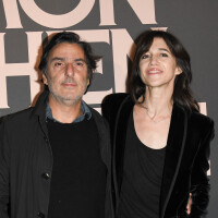 Charlotte Gainsbourg refuse d'épouser Yvan Attal... et le réalisateur ne peut rien y faire !