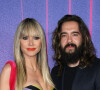 Heidi Klum et Tom Kaulitz assistent à la soirée Billboard Women in Music au YouTube Theater. Inglewood, Los Angeles, le 2 mars 2022.