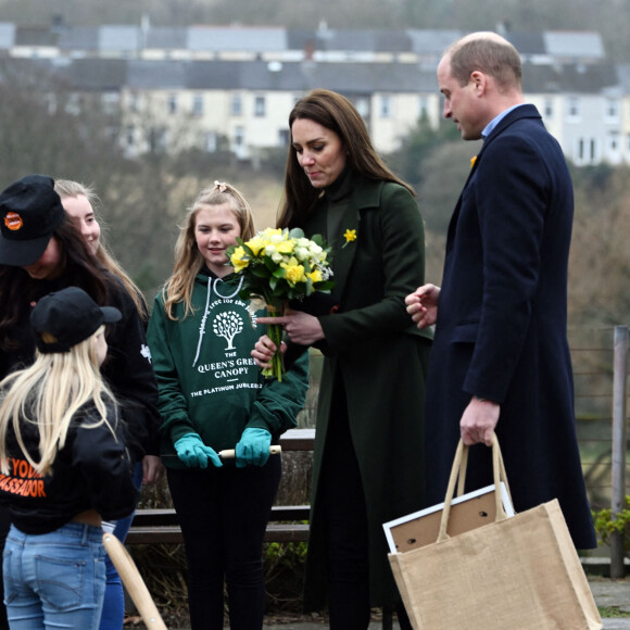 Le prince William, duc de Cambridge, et Kate Catherine Middleton, duchesse de Cambridge, en déplacement dans la ville de Blaenavon au Pays de Galles, à l'occasion du "St David's Day". Le 1er mars 2022 