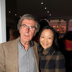 Bernard Menez et Grace Moon - Défilé de mode de la styliste Grace Moon au Salon Des Miroirs. Paris. Le 3 mars 2022.