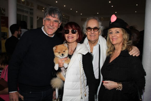 Tex, Any d'Avray et son chien, Sylvain Collaro et sa femme - Défilé de mode de la styliste Grace Moon au Salon Des Miroirs. Paris. Le 3 mars 2022.